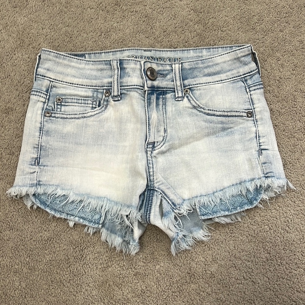 American Eagle Shorts - Picture 1 of 3